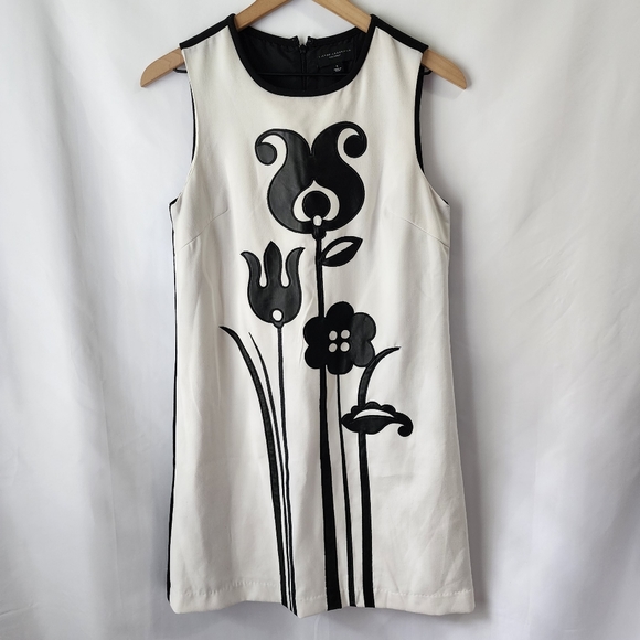 SOLD! Victoria Beckham for Target • Mod Floral Dress - Picture 2 of 7